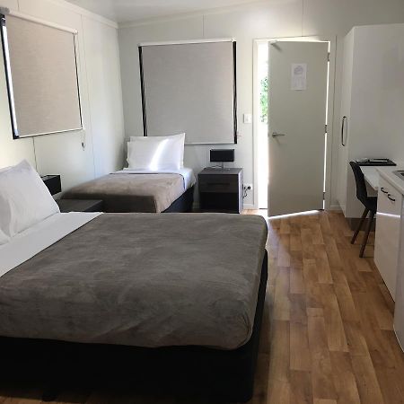 Hôtel Crystal Creek Caravan Park à Mutarnee Extérieur photo