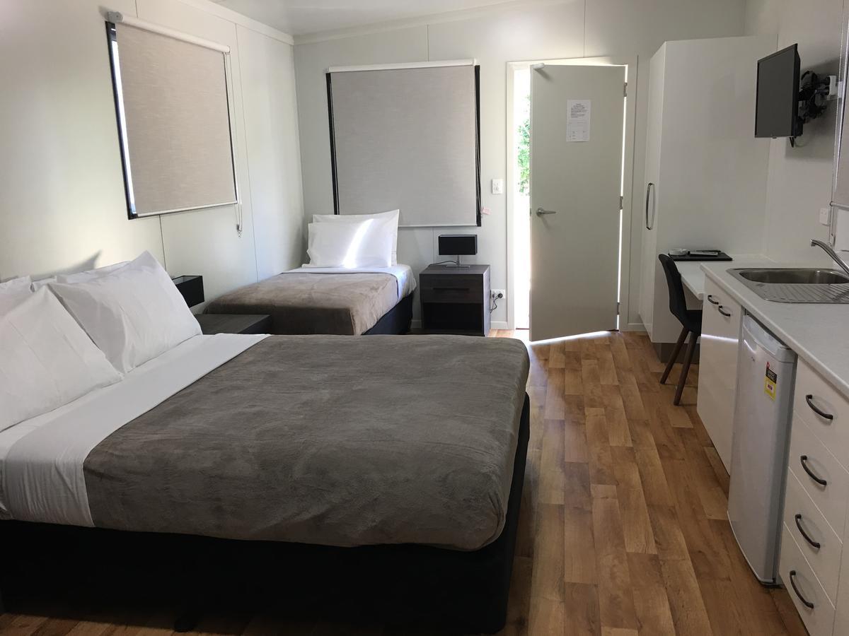 Hôtel Crystal Creek Caravan Park à Mutarnee Extérieur photo